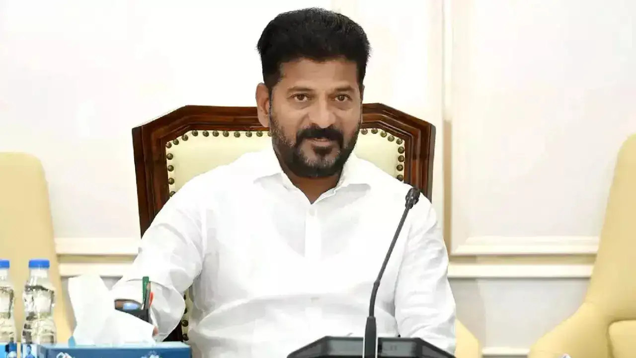 యాదగిరిగుట్టలో భూముల కేటాయింపు, తిరుమల విధానం స్టడీ చేయండి.
