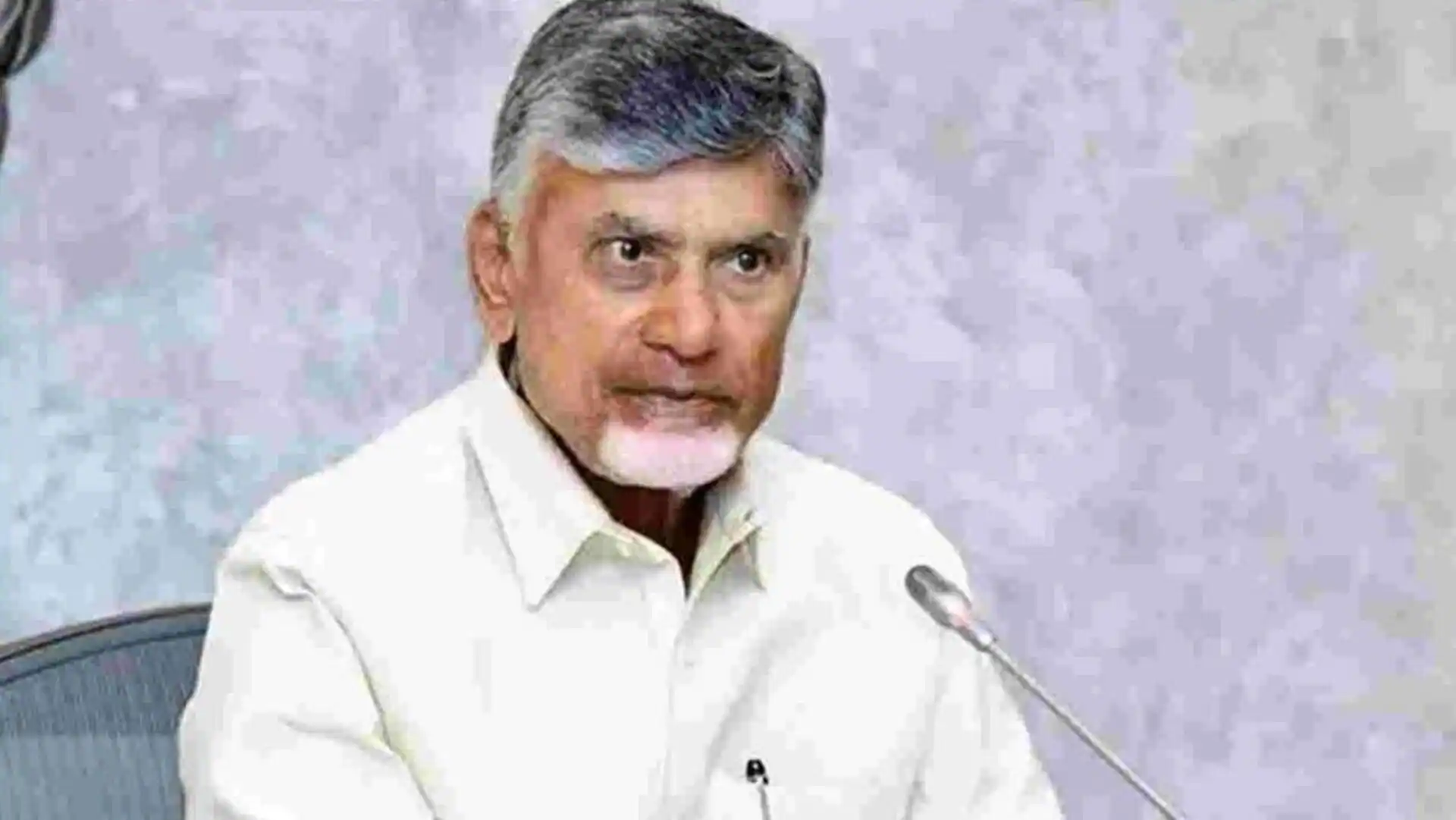 ఎన్నికలకు సిద్ధంగా ఉండాలని టీడీపీ శ్రేణులకు సీఎం చంద్రబాబు పిలుపు