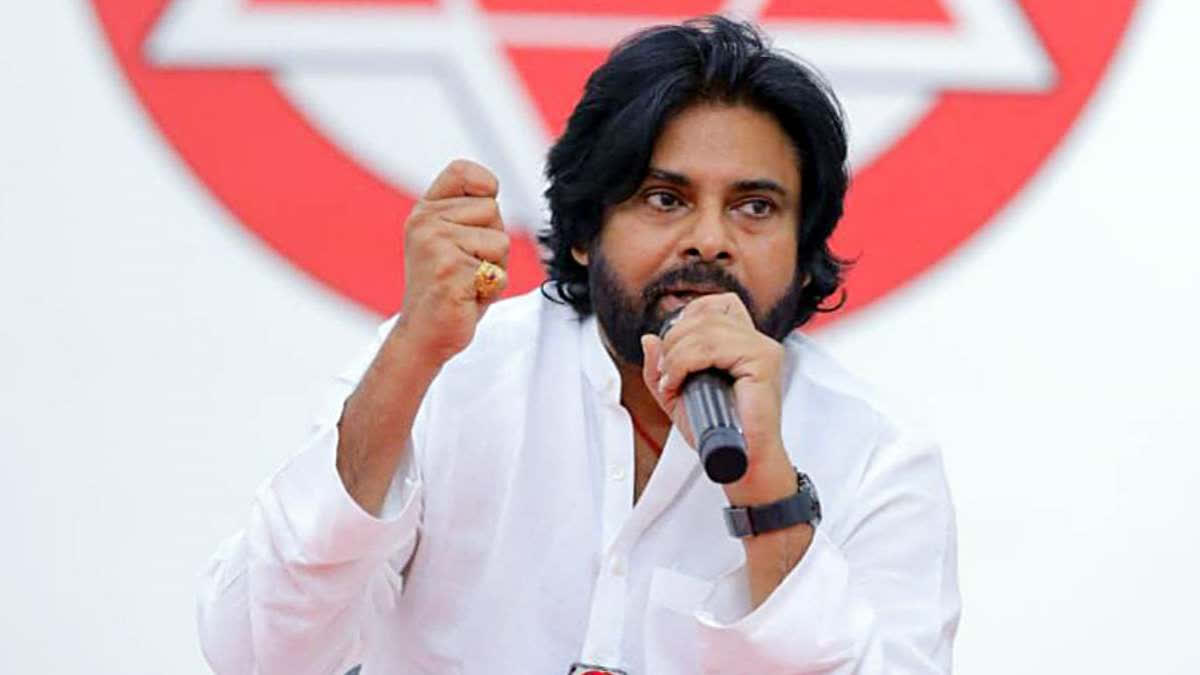 పిచ్చి వేషాలు వేస్తే క్షమించబోమన్న పవన్ కల్యాణ్