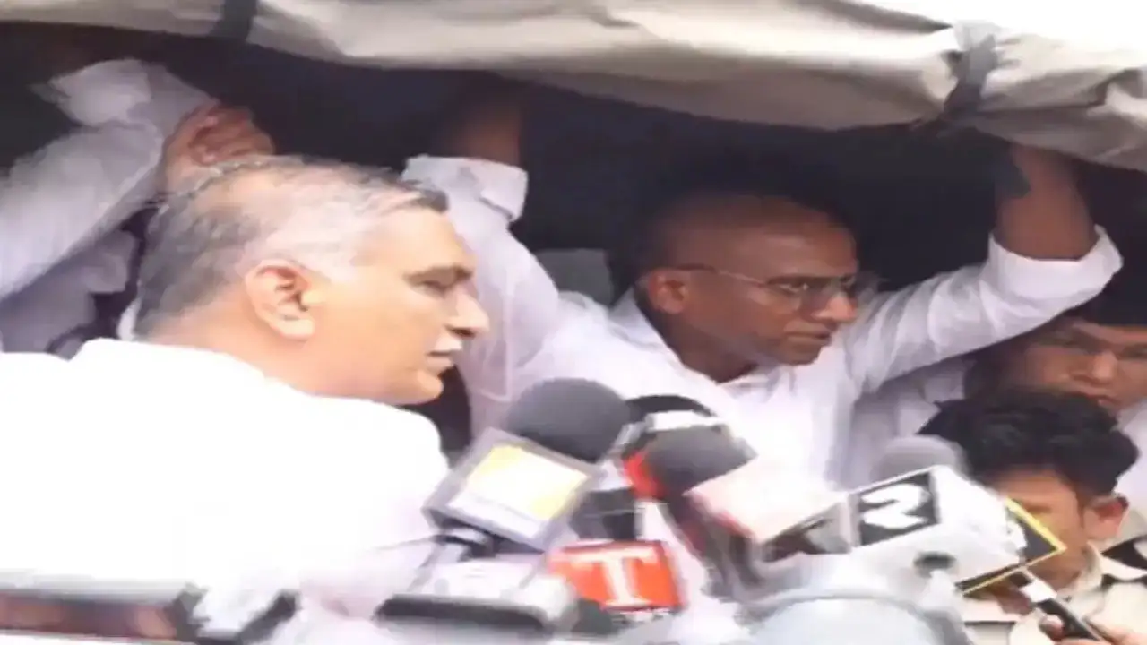 హరీష్ రావును అదుపులోకి తీసుకున్న పోలీసులు