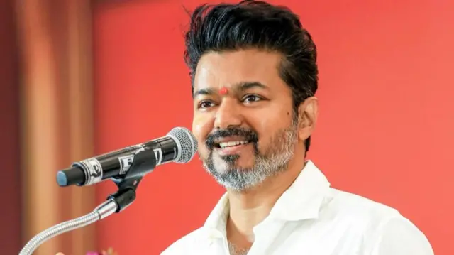 విజయ్ ప్రభుత్వాన్ని కూల్చే కుట్ర ఆరోపణలు